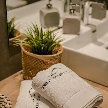 Christina - Ionian Treasure *